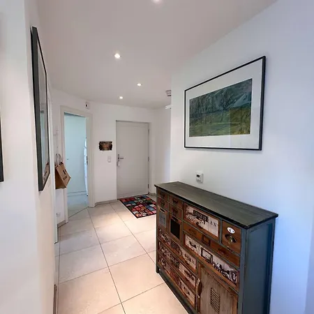 Sky & Homes Springtide I Helle Mit Balkon Und Tennisplatz *